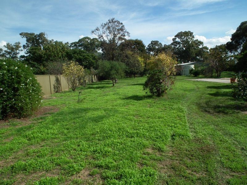 10 Anderson Street, Avenel VIC 3664