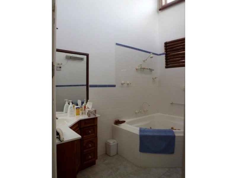 44 McLeod Street, Kirwans Bridge VIC 3608