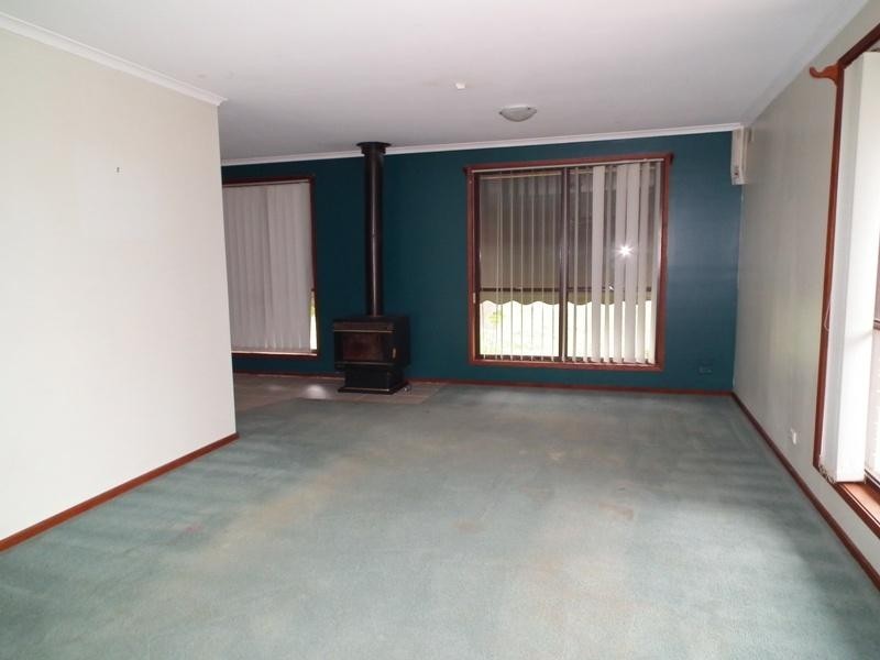 8 Longwood Road, Avenel VIC 3664