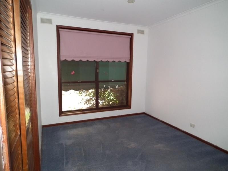 8 Longwood Road, Avenel VIC 3664