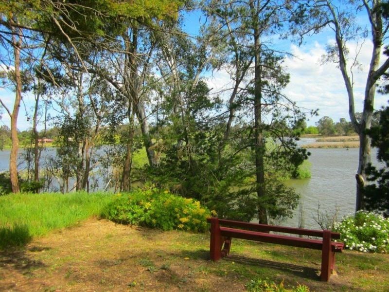 36 Mcleod Street, Kirwans Bridge VIC 3608