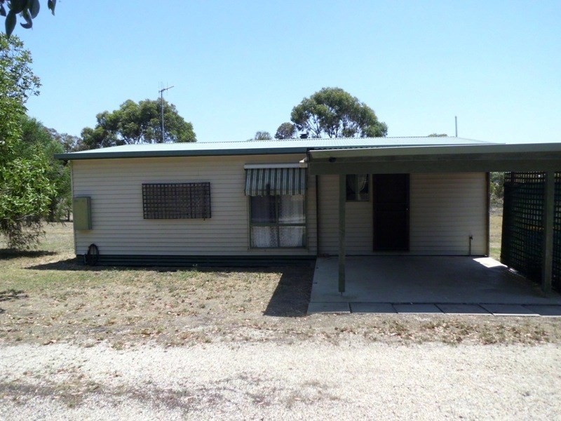 25 Goulburn Views Drive, Kirwans Bridge VIC 3608