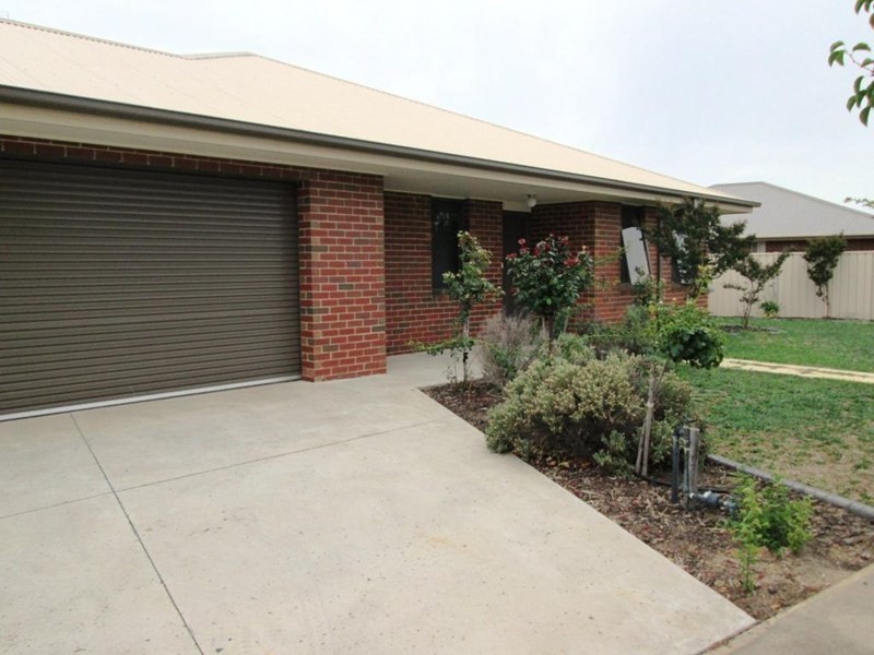 1/14 Lotus Court, Nagambie VIC 3608
