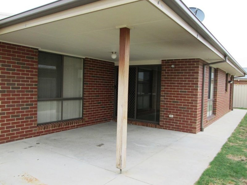 1/14 Lotus Court, Nagambie VIC 3608