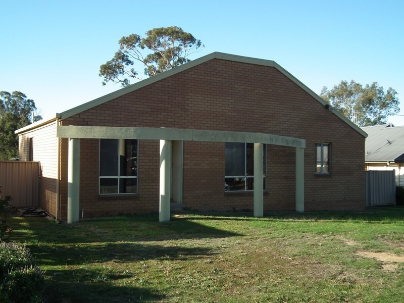 10 Station Street, Murchison VIC 3610