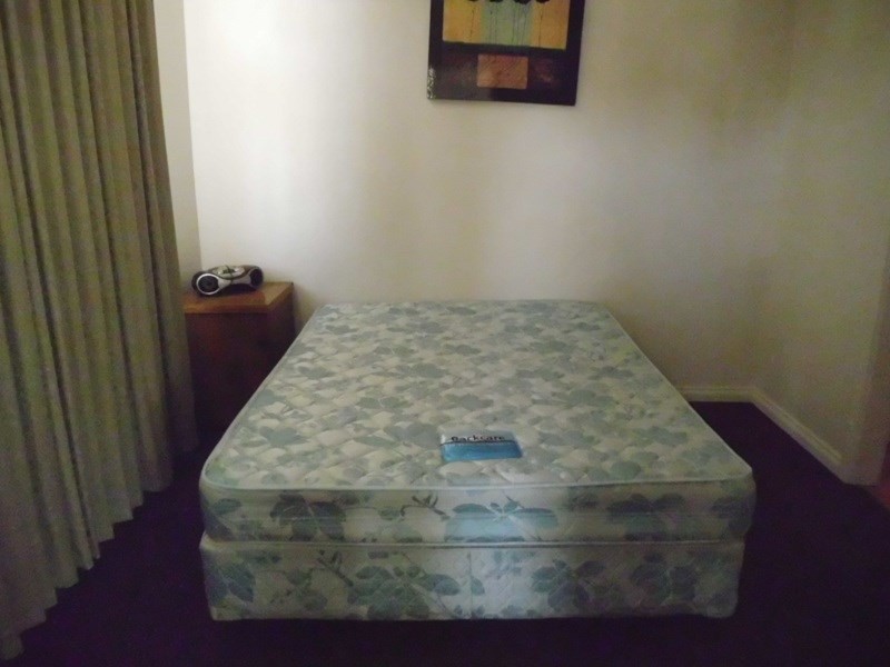 271 (Bungalow) High Street, Nagambie VIC 3608