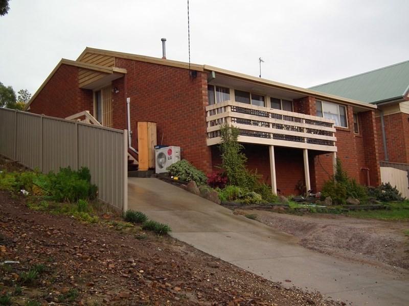 34 Monash Drive, Seymour VIC 3660