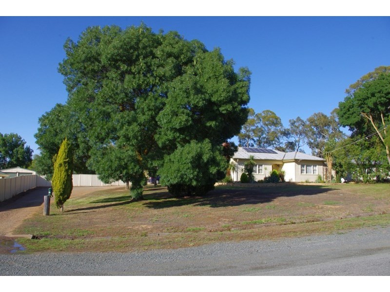 13 Station Street, Murchison VIC 3610