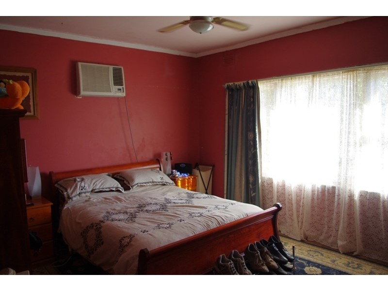 13 Station Street, Murchison VIC 3610