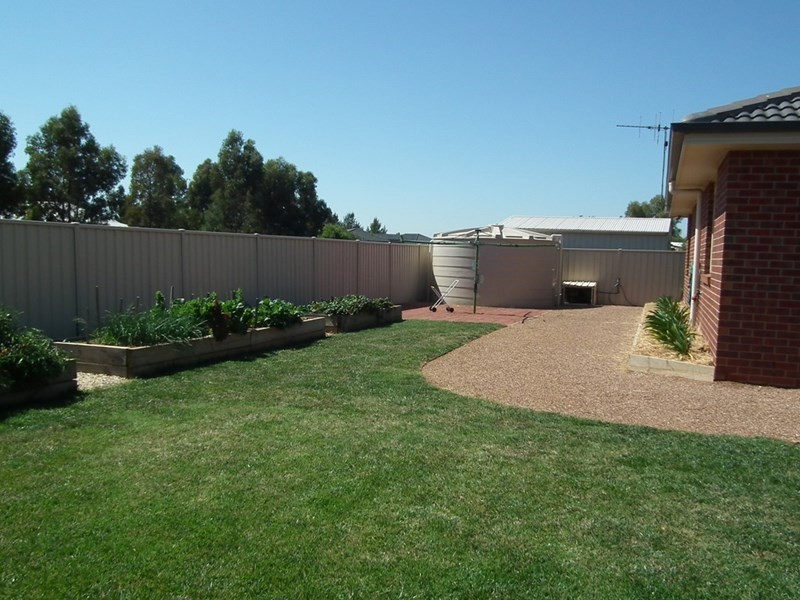 8 Tarquin Place, Nagambie VIC 3608