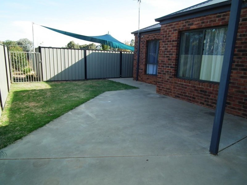 22/1-3 Racecourse Road, Nagambie VIC 3608