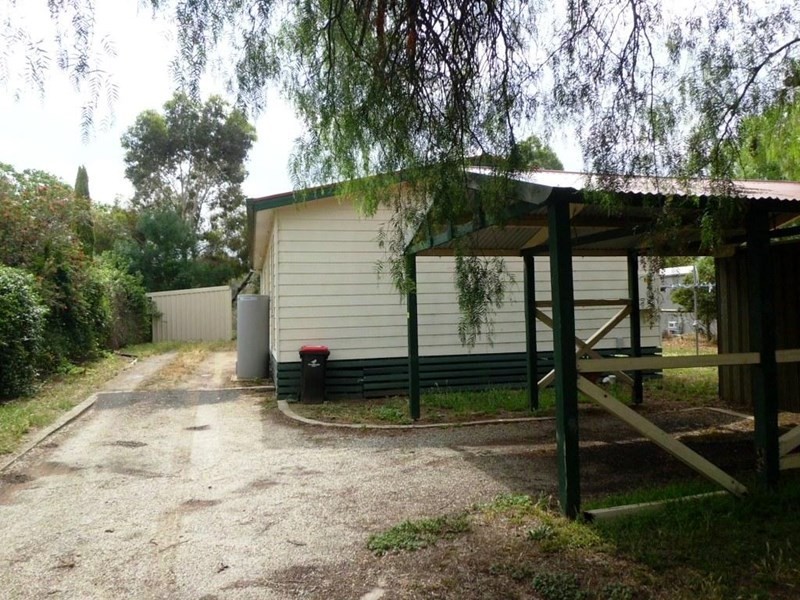 2 Hughes Street, Avenel VIC 3664