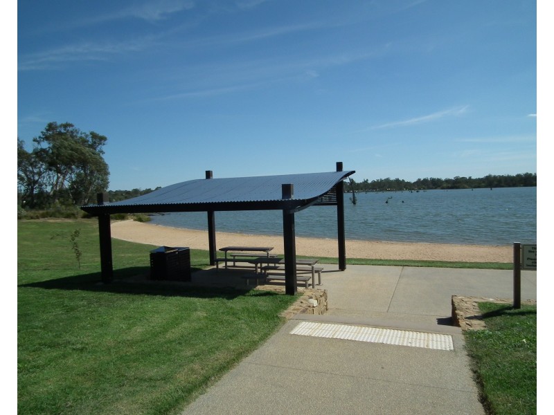 39 (Lot 520) Lakeside Drive, Nagambie VIC 3608