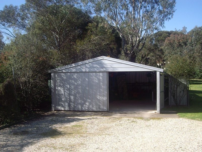 2 Gillam Road, Murchison VIC 3610