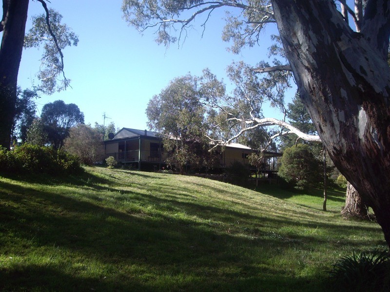 2 Gillam Road, Murchison VIC 3610