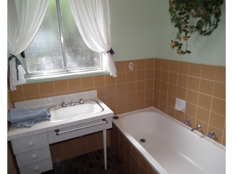 10 Robinson Street, Nagambie VIC 3608