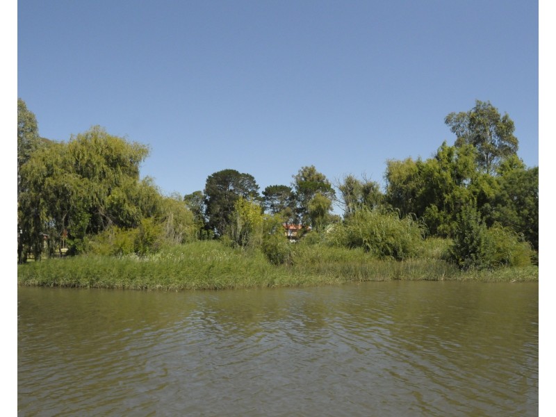 18 Grandview Road, Kirwans Bridge VIC 3608