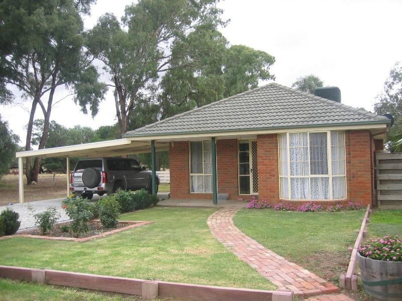 20 Bank Street, Avenel VIC 3664