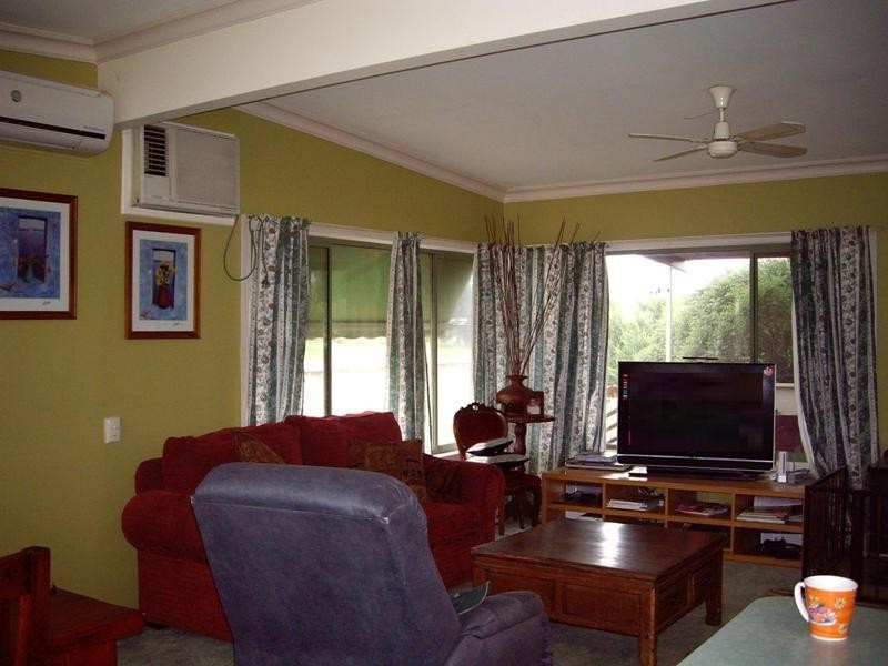 6 Henry Street, Avenel VIC 3664