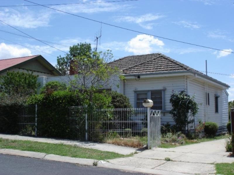 15 Railway Street, Seymour VIC 3660