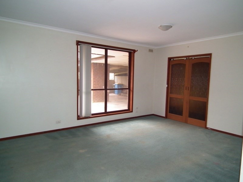 8 Longwood Road, Avenel VIC 3664