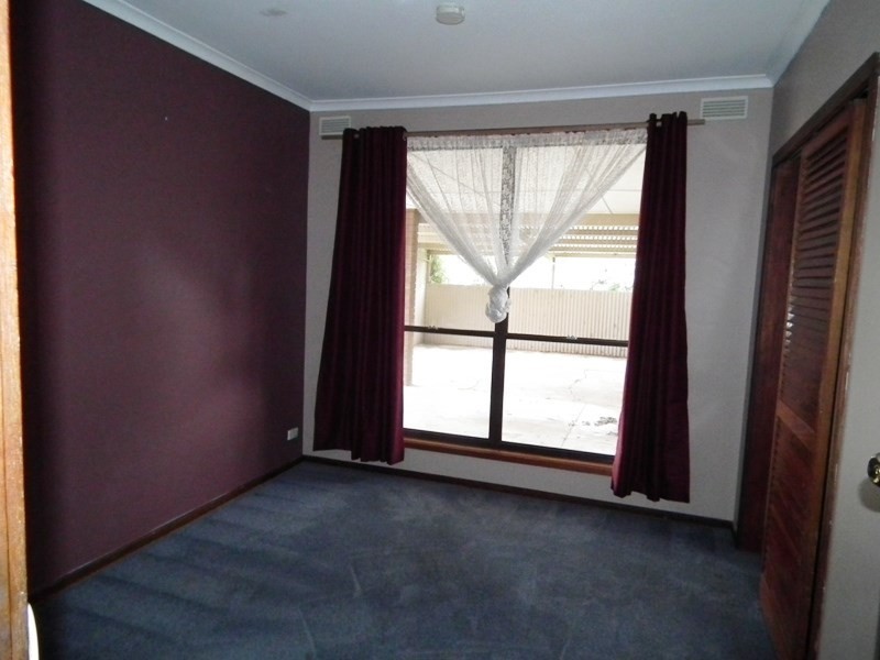 8 Longwood Road, Avenel VIC 3664