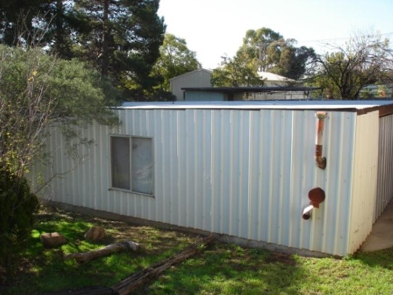 46 Chisholm Crescent, Seymour VIC 3660