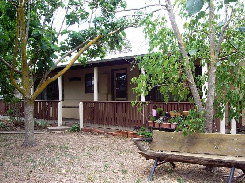8-10 Mutton Street, Avenel VIC 3664