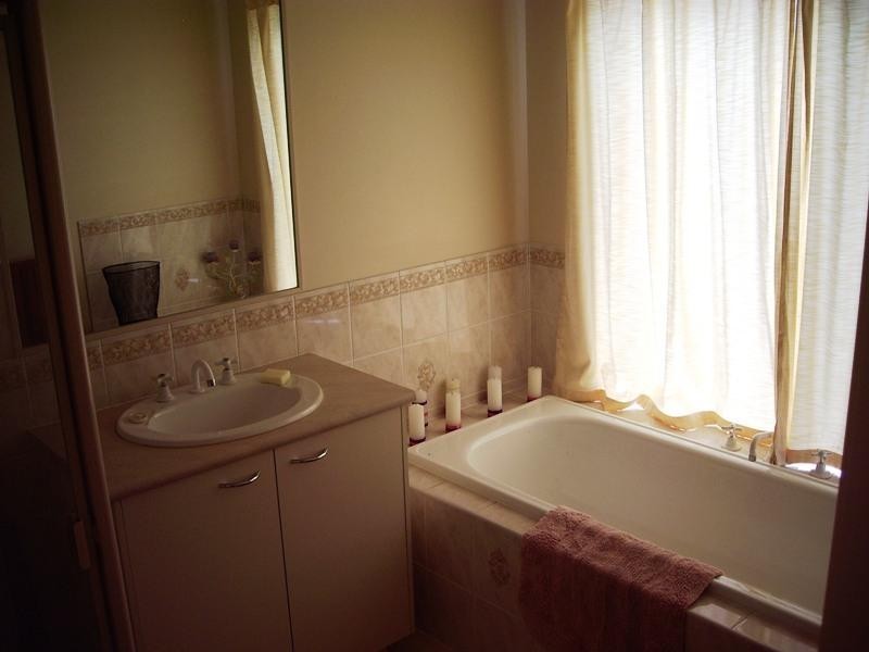 50 Livingstone Street, Avenel VIC 3664