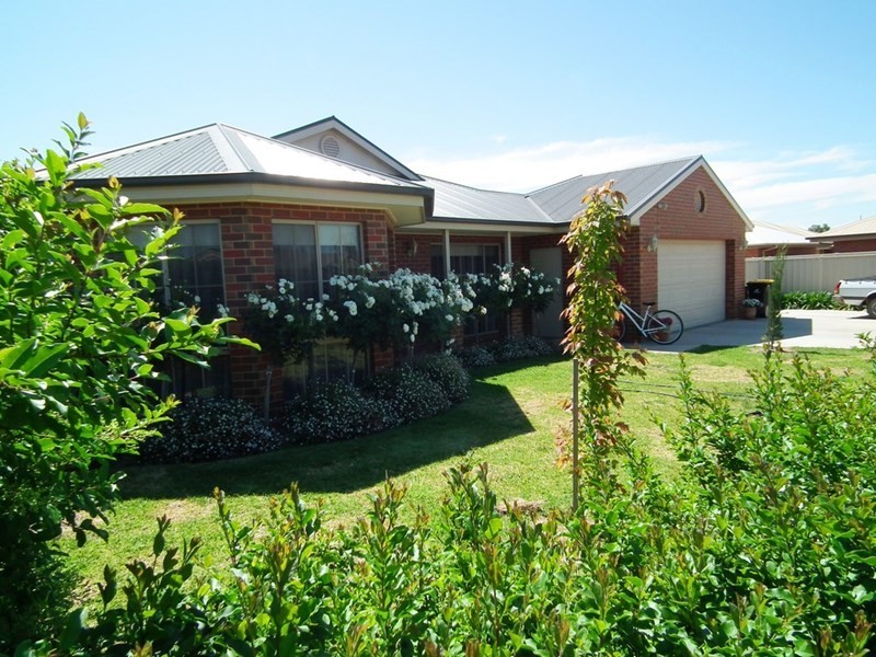 16 Lotus Court, Nagambie VIC 3608