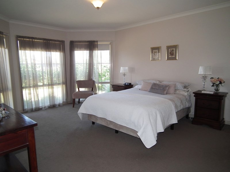 16 Lotus Court, Nagambie VIC 3608