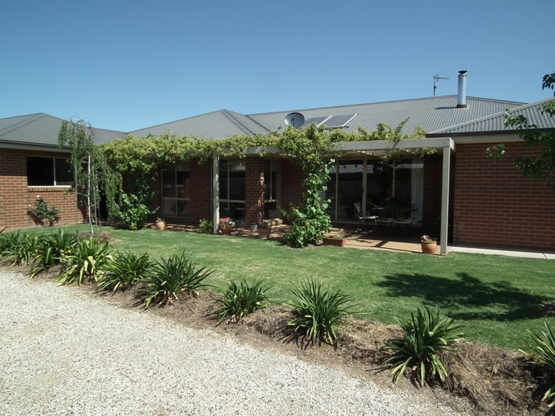 16 Lotus Court, Nagambie VIC 3608