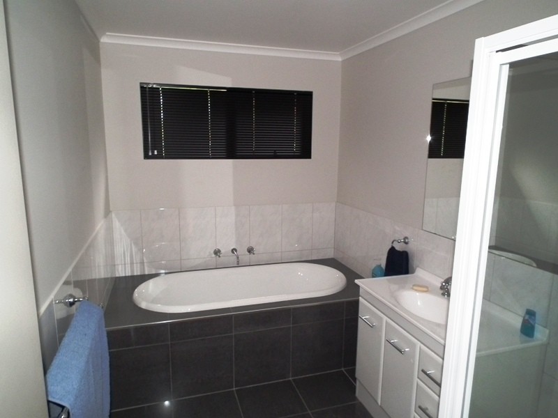 16 Anderson Street, Avenel VIC 3664