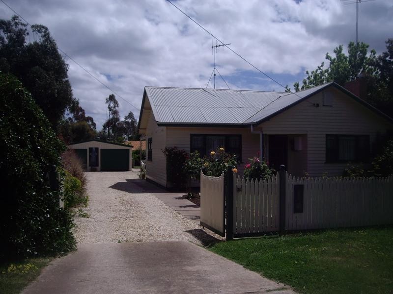 5 Robinson Street, Nagambie VIC 3608