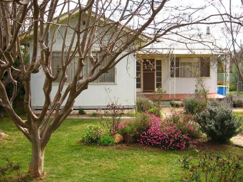7 Robinson Street, Nagambie VIC 3608