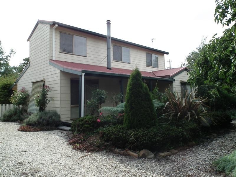61 Livingston Street, Avenel VIC 3664
