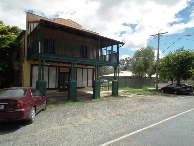 12 Robinson Street, Murchison VIC 3610
