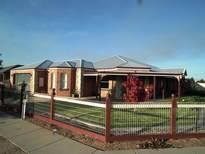 2 Tarquin Place, Nagambie VIC 3608