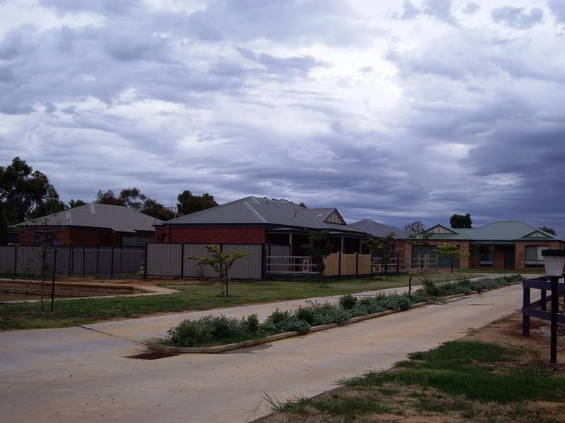 27/1-3 Racecourse Road, Nagambie VIC 3608