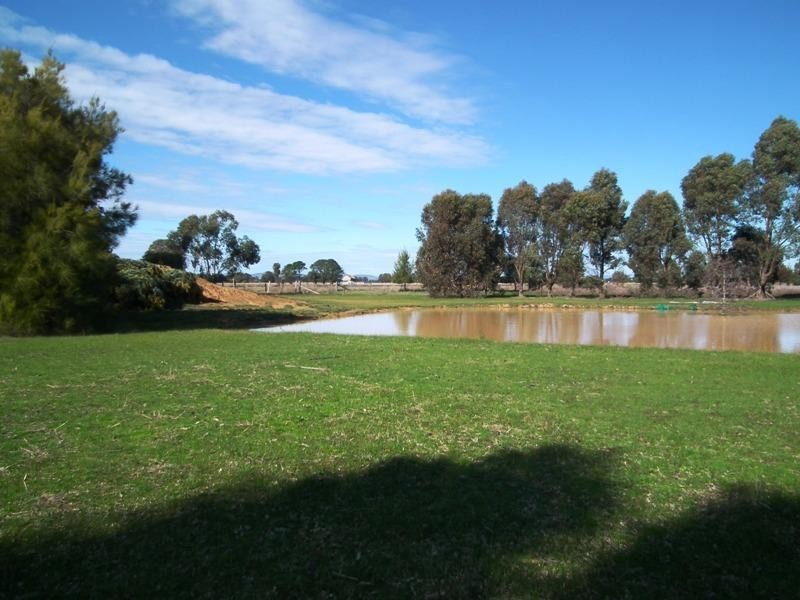 27 Racecourse Road, Nagambie VIC 3608