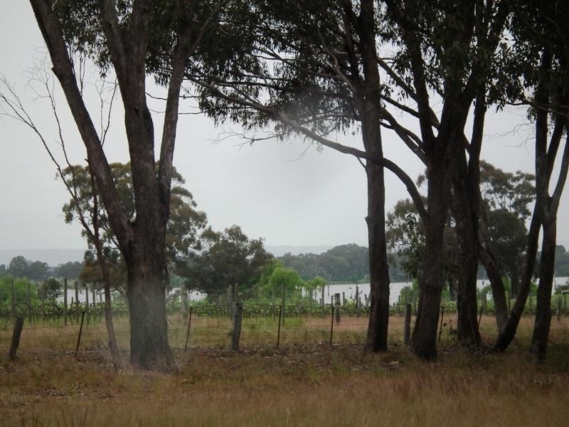 13 Baxters Road, Goulburn Weir VIC 3608