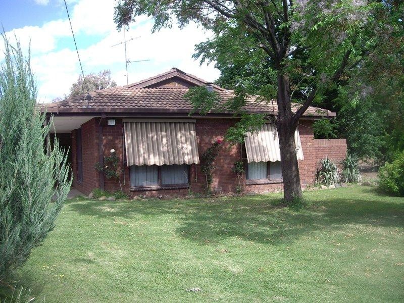 8 Longwood Road, Avenel VIC 3664