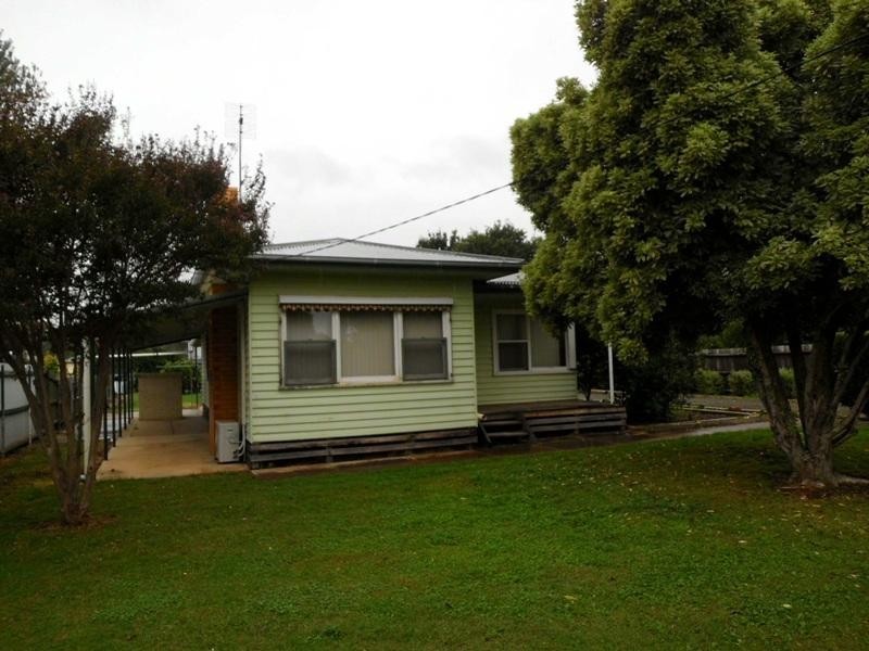 93 Livingstone Street, Avenel VIC 3664