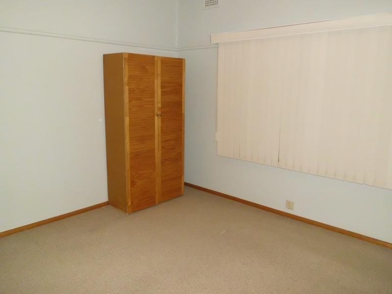 93 Livingstone Street, Avenel VIC 3664