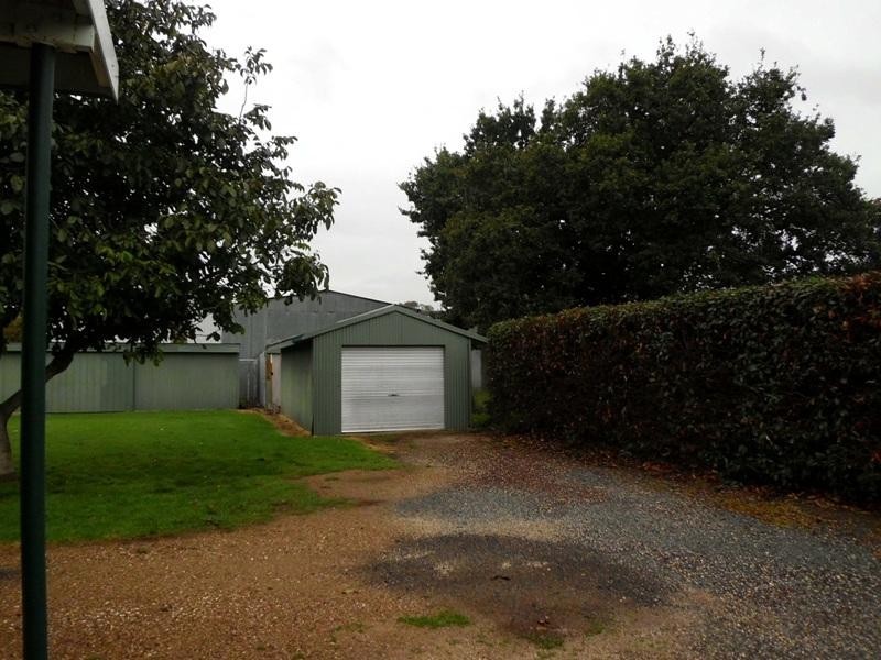 93 Livingstone Street, Avenel VIC 3664