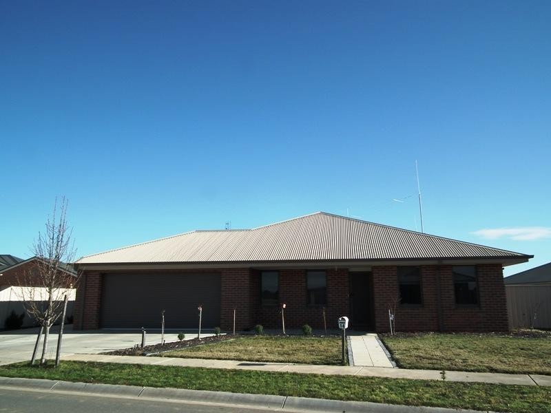 1/14 Lotus Court, Nagambie VIC 3608