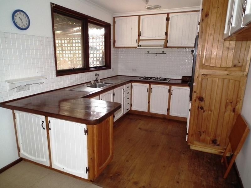 34 Queen Street, Avenel VIC 3664