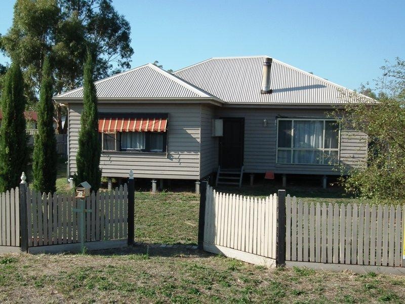 4 Henry Street, Avenel VIC 3664