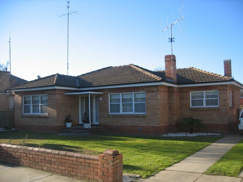 35 Loco Street, Seymour VIC 3660