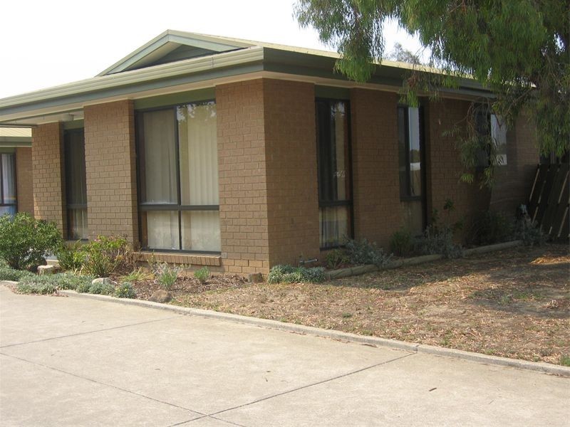 34 Oak Street, Seymour VIC 3660